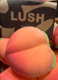 lush peach bath bomb